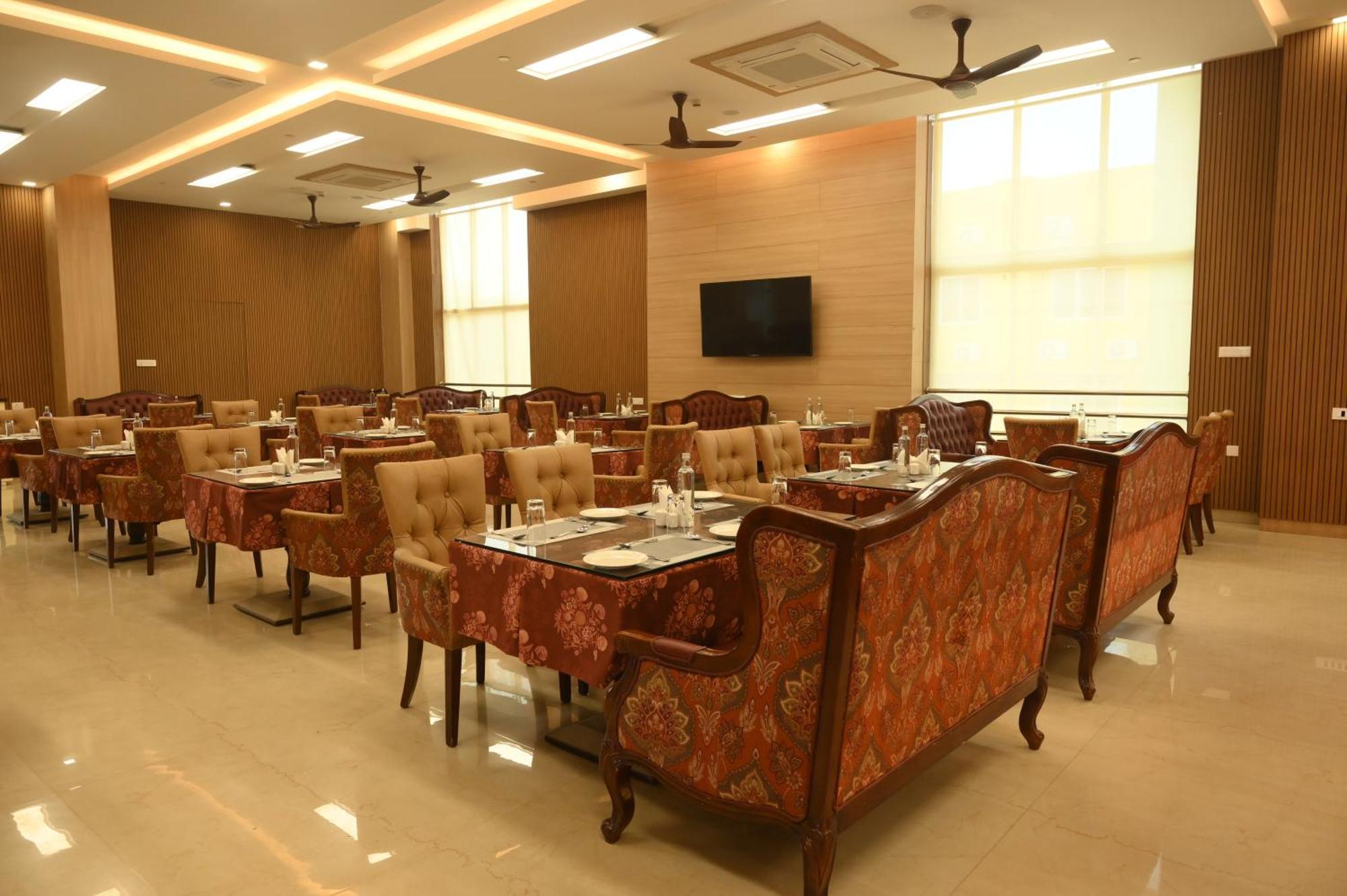 Mayfair World Cup Village Rourkela Extérieur photo